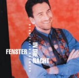 Clemens Bittlinger-Fenster in der Nacht
