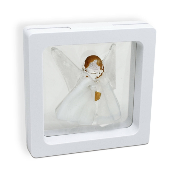 Glasengel aus Kirchenglas